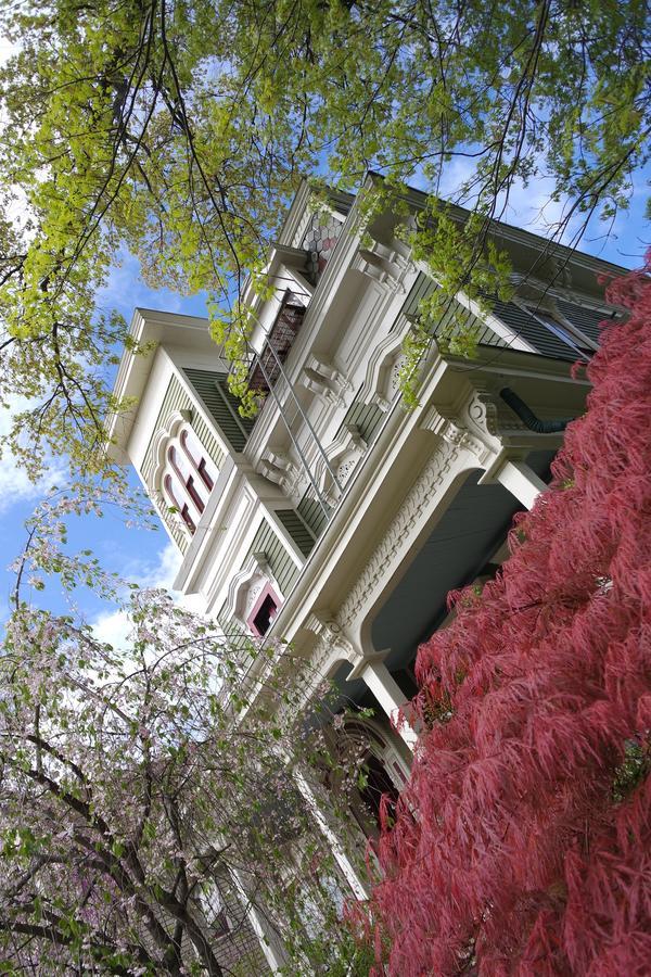 Hudson City Bed And Breakfast Exterior foto
