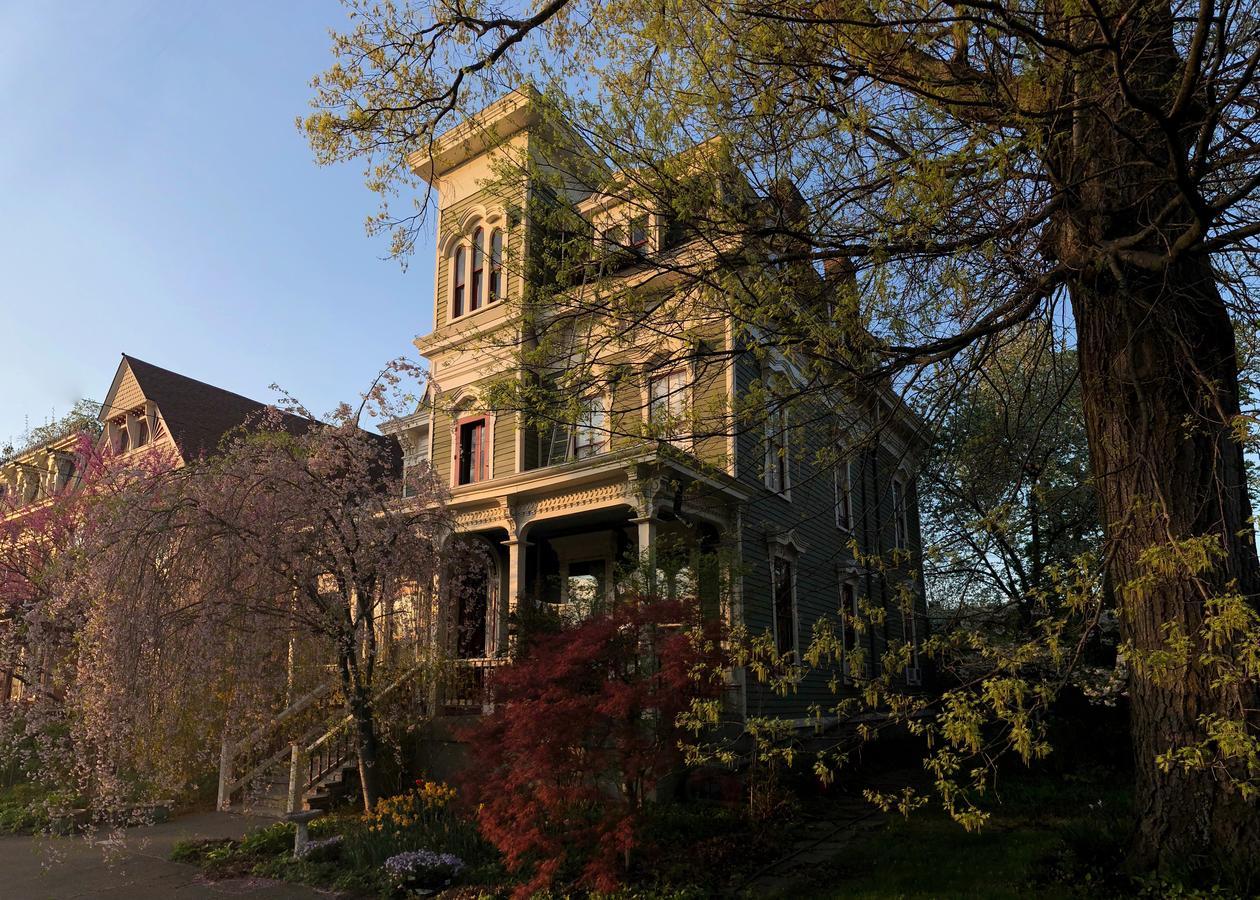 Hudson City Bed And Breakfast Exterior foto